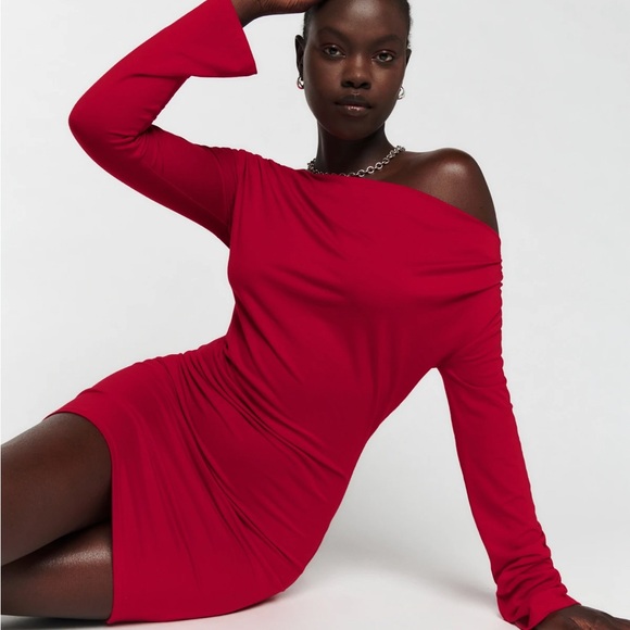 Size 4 / fits a size small - Picture 1 of 3